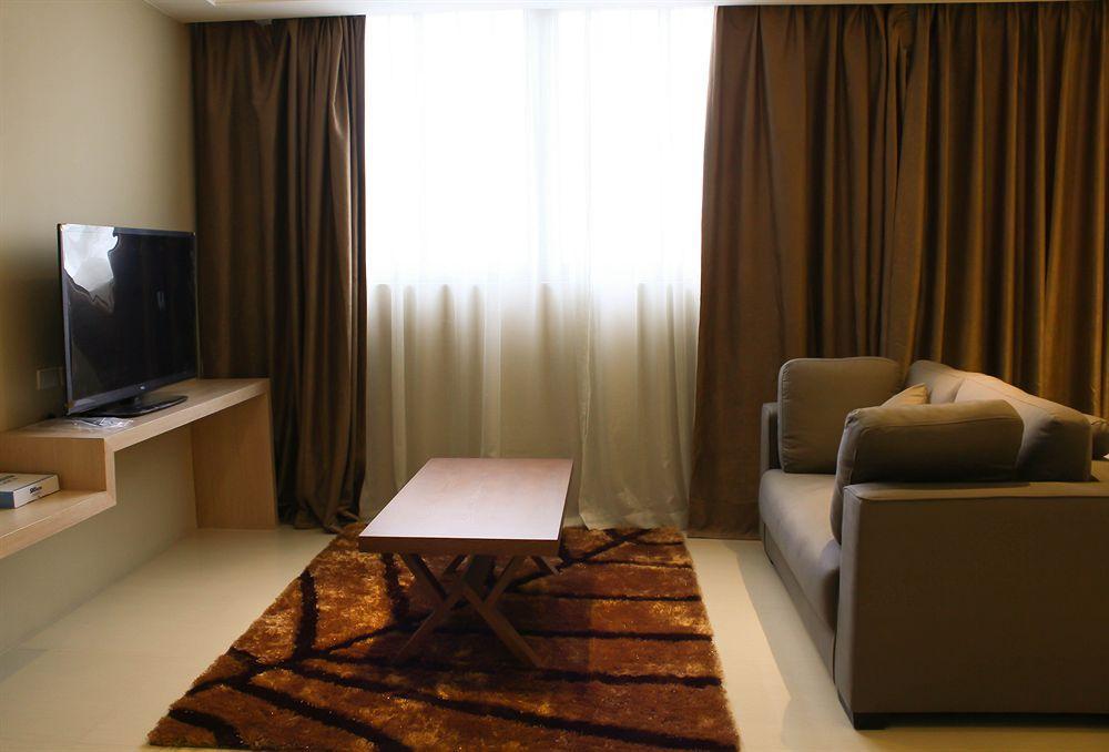 Dela Chambre Hotel Manila Eksteriør bilde